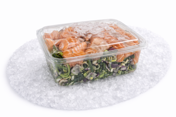Roerbakmix met zalm en groenten in verpakking
