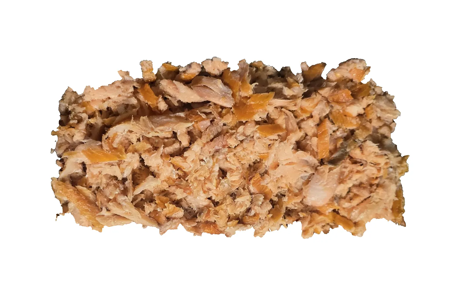 Grove vlokken warmgerookte pulled zalm, vrijgemaakt uit de originele productfoto op een witte achtergrond